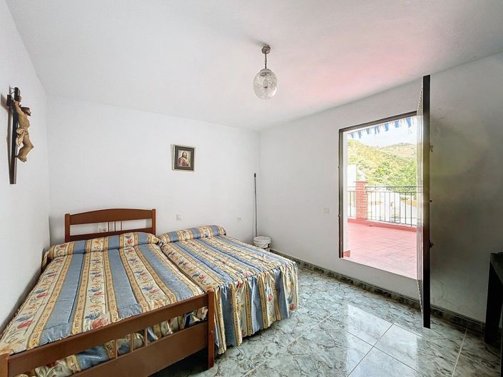 Image No.26-4 Bed Villa for sale