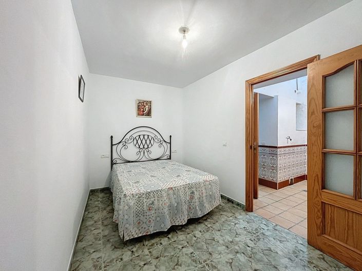 Image No.9-4 Bed Villa for sale