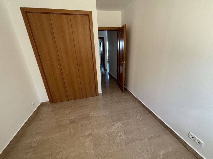 Image No.18-2 Bed Apartment for sale