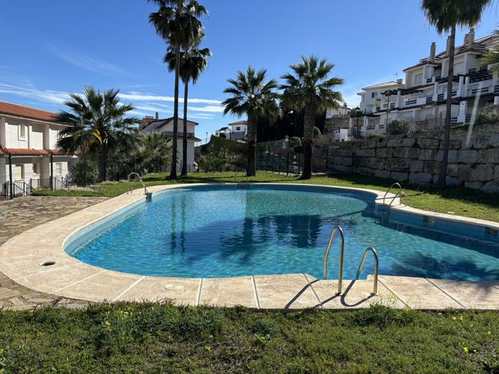 Image No.20-2 Bed Apartment for sale