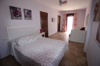 14-53d6c5e1565b8c19faf7091edaa35fd0