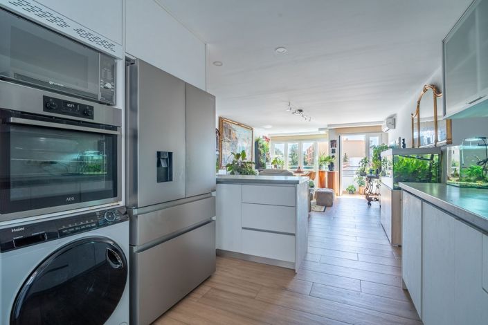 Image No.6-4 Bed Apartment for sale