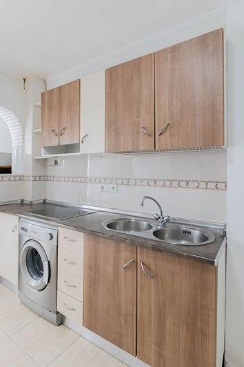 Image No.4-1 Bed Studio for sale