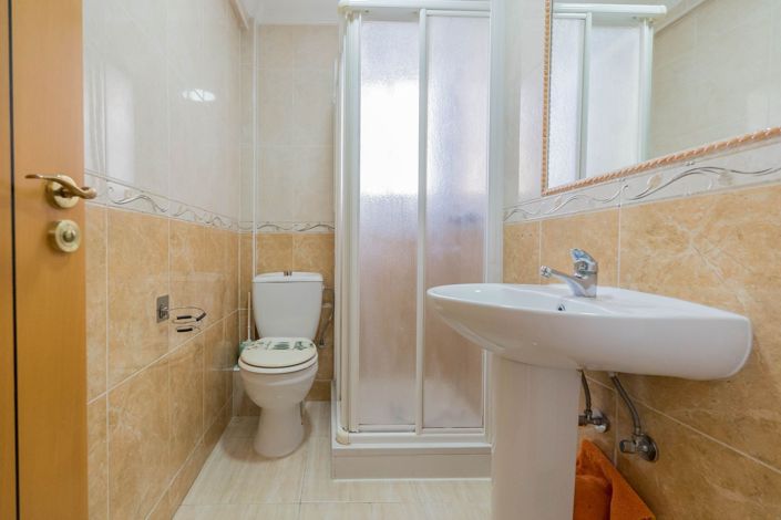 Image No.6-1 Bed Studio for sale