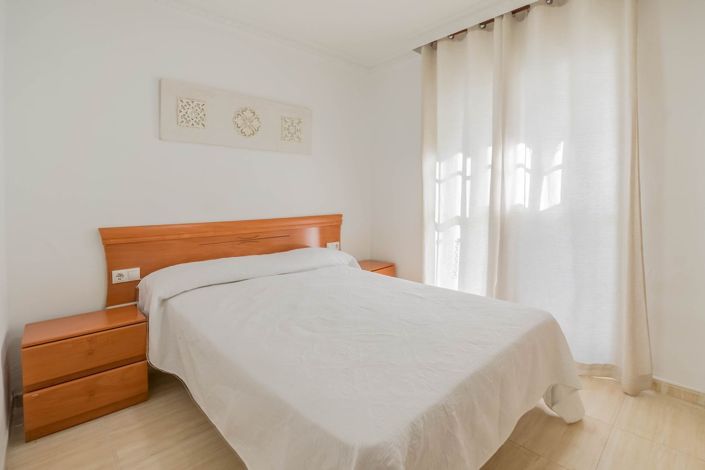 Image No.8-1 Bed Studio for sale