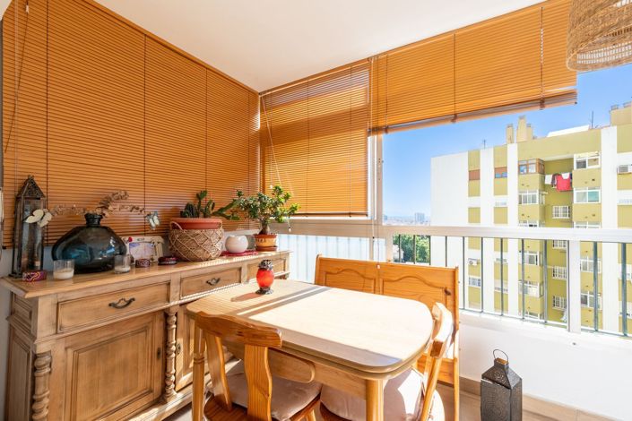 Image No.24-3 Bed Apartment for sale