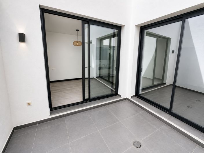 Image No.14-3 Bed Apartment for sale