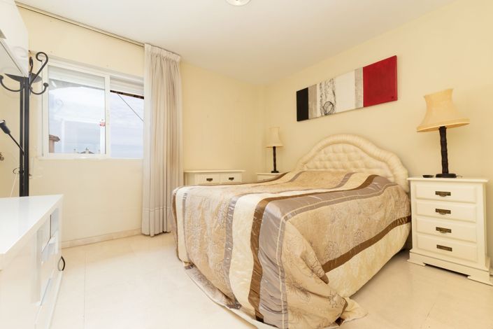 Image No.12-3 Bed Apartment for sale