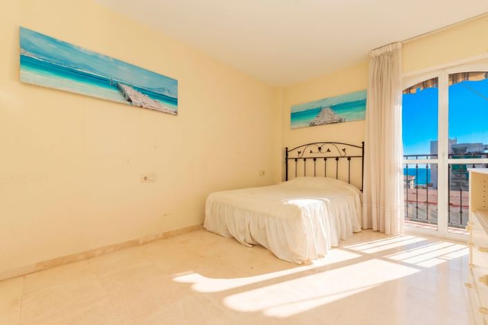 Image No.17-3 Bed Apartment for sale