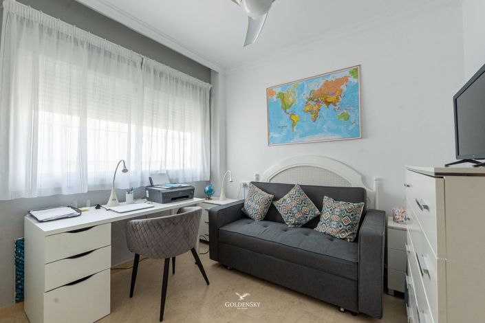 Image No.27-3 Bed Apartment for sale
