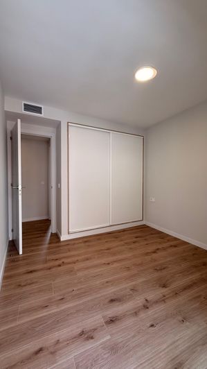 Image No.19-3 Bed Apartment for sale