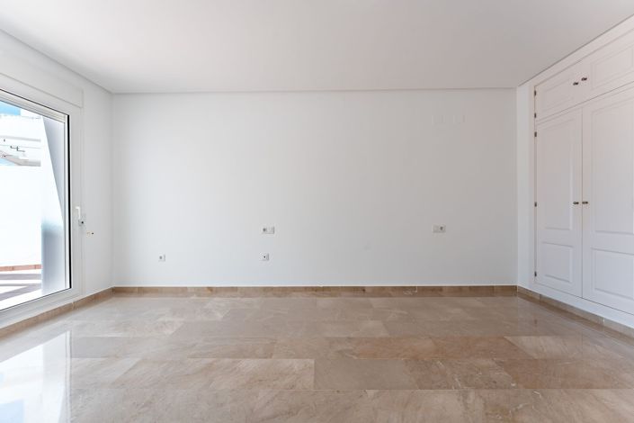 Image No.14-2 Bed Apartment for sale