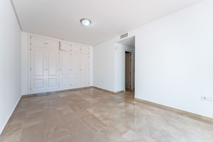 Image No.17-2 Bed Apartment for sale