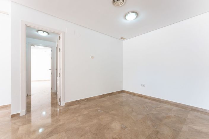 Image No.20-2 Bed Apartment for sale