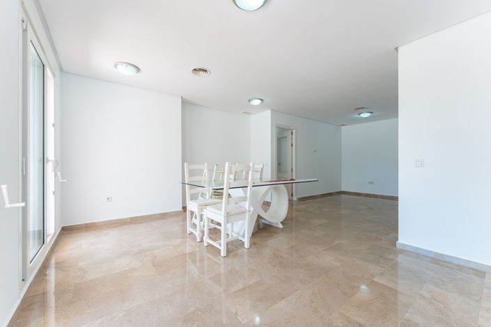 Image No.24-2 Bed Apartment for sale