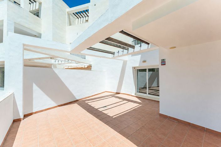 Image No.4-2 Bed Apartment for sale