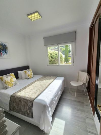 Image No.18-3 Bed Apartment for sale