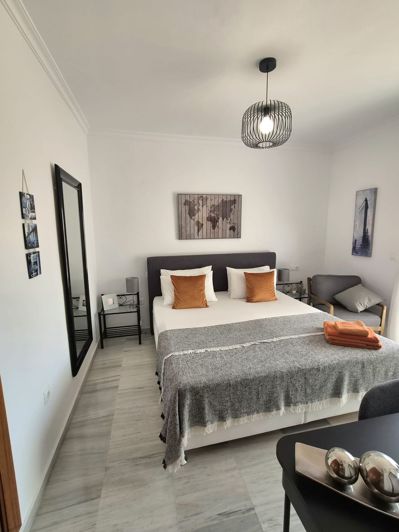 Image No.22-3 Bed Apartment for sale