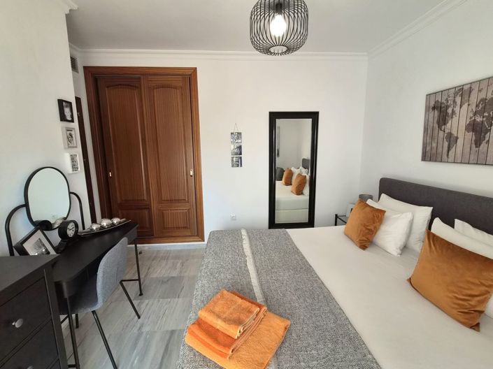 Image No.23-3 Bed Apartment for sale