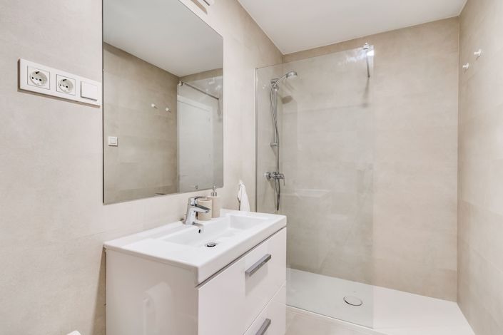 Image No.10-2 Bed Apartment for sale