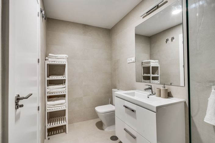 Image No.11-2 Bed Apartment for sale