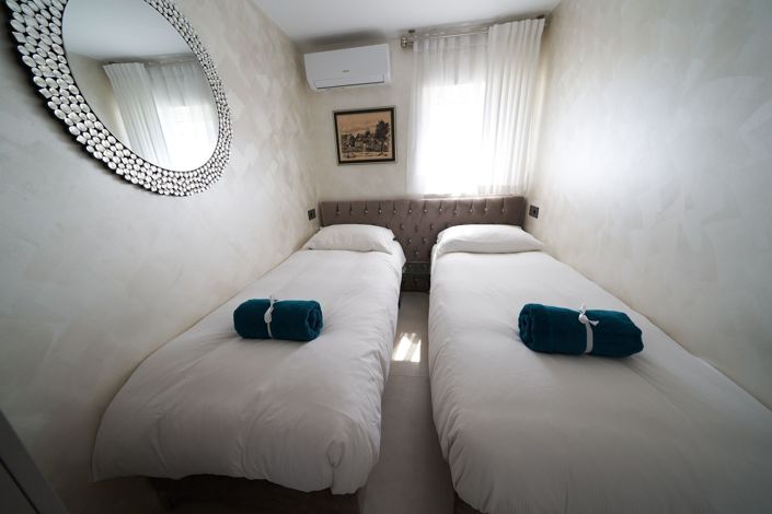 Image No.17-2 Bed Apartment for sale