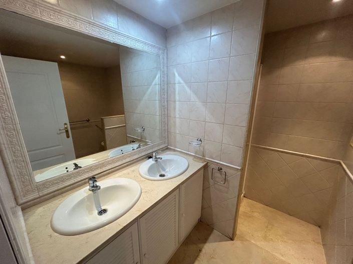 Image No.21-2 Bed Apartment for sale