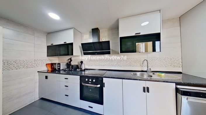 Image No.20-2 Bed Apartment for sale