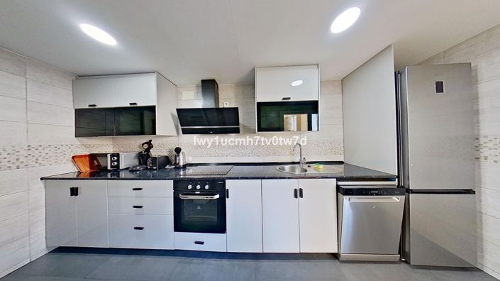 Image No.45-2 Bed Apartment for sale