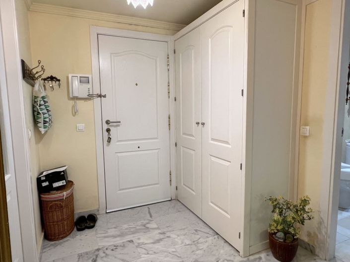 Image No.11-1 Bed Apartment for sale