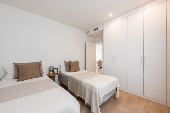 Image No.19-2 Bed Apartment for sale