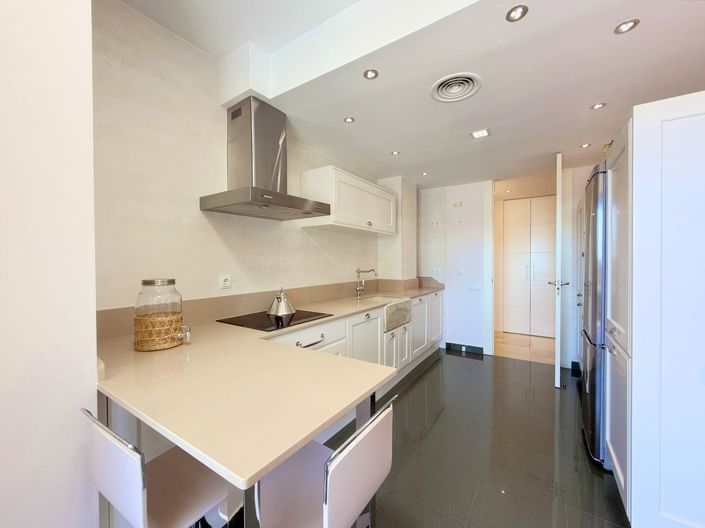 Image No.19-3 Bed Apartment for sale