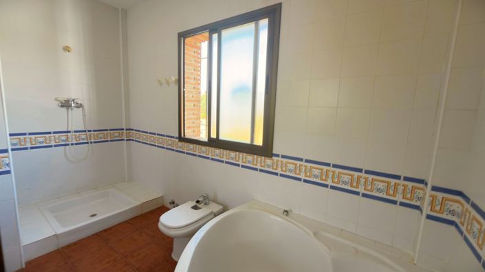 Image No.31-5 Bed Villa for sale