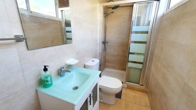 12-9d2414e6554ff283a7dbb3894364f2bd