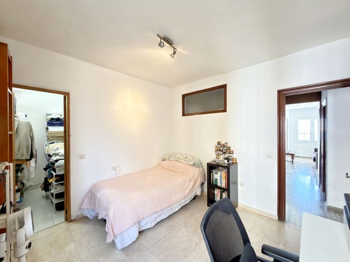 Image No.18-3 Bed Penthouse for sale