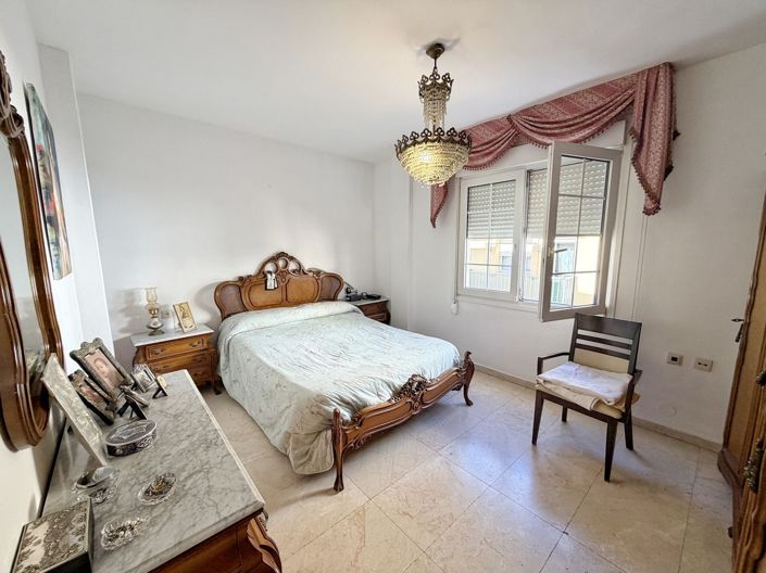 Image No.20-3 Bed Penthouse for sale
