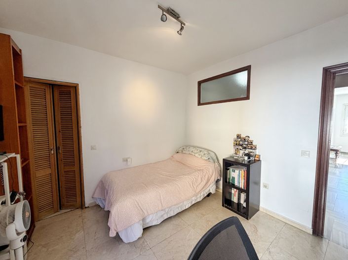 Image No.25-3 Bed Penthouse for sale