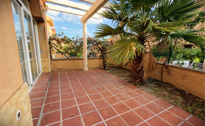 Image No.2-3 Bed Villa for sale