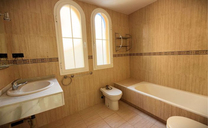 Image No.38-3 Bed Villa for sale