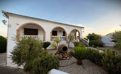 1 - Corcoya, Villa