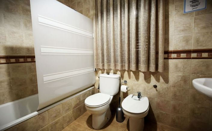 Image No.20-5 Bed Villa for sale