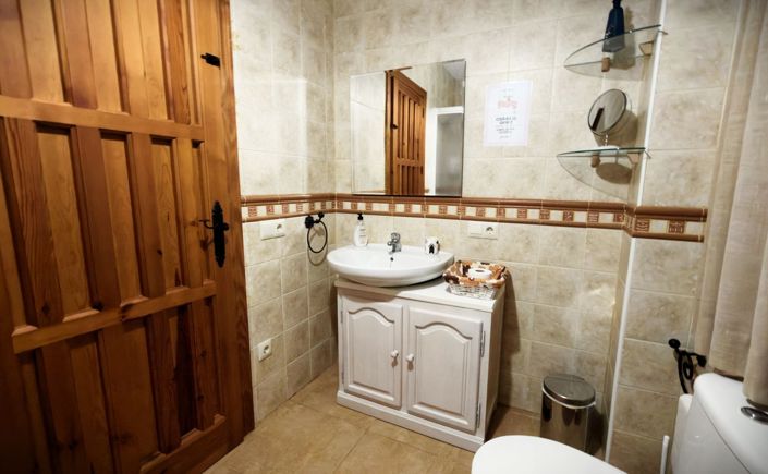 Image No.34-5 Bed Villa for sale