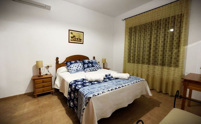 Image No.37-5 Bed Villa for sale