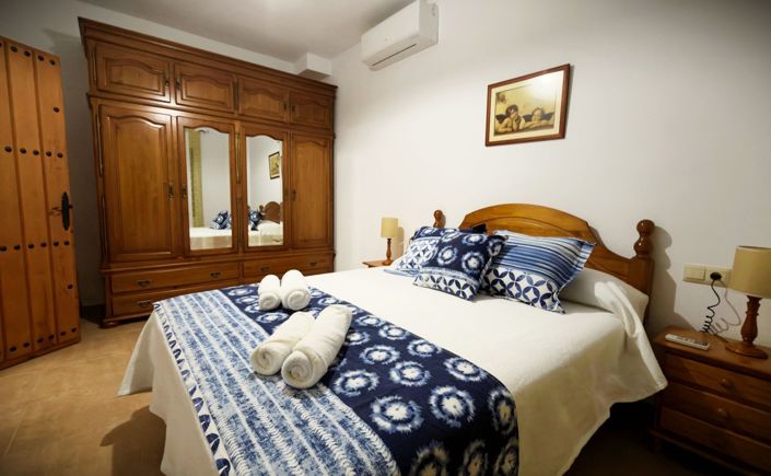 Image No.38-5 Bed Villa for sale