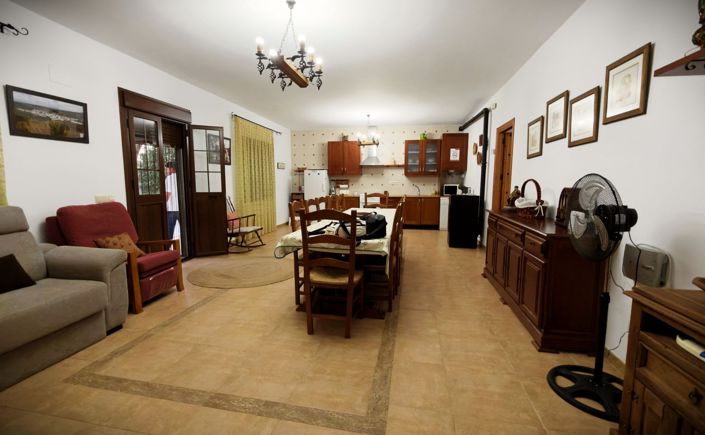 Image No.39-5 Bed Villa for sale