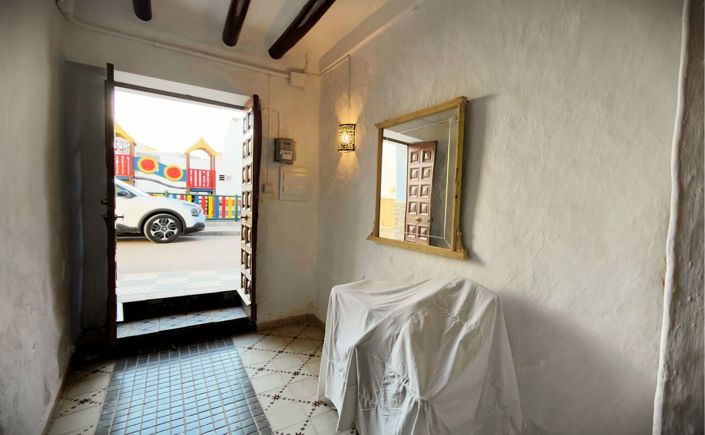 Image No.10-3 Bed Townhouse for sale