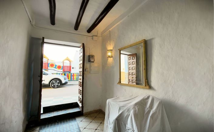 Image No.11-3 Bed Townhouse for sale