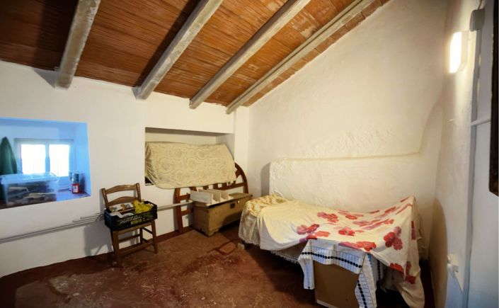Image No.24-3 Bed Townhouse for sale