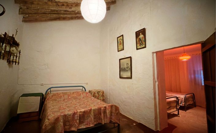 Image No.27-3 Bed Townhouse for sale