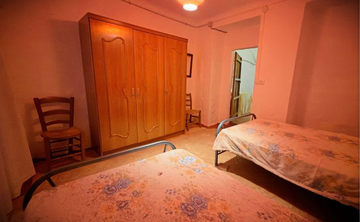 Image No.31-3 Bed Townhouse for sale